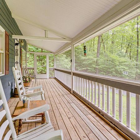 Secluded Cabin With Porch - 7 Miles To Lake Chatuge! Hayesville Ngoại thất bức ảnh